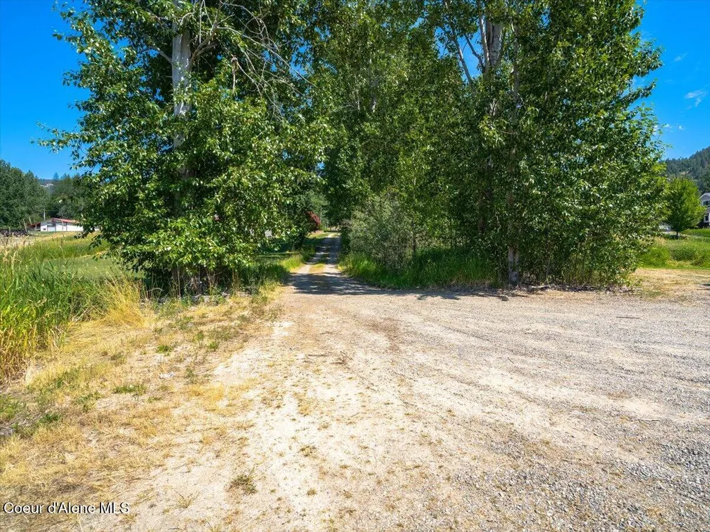 863 Comeback Bay Lane Sagle ID 83860