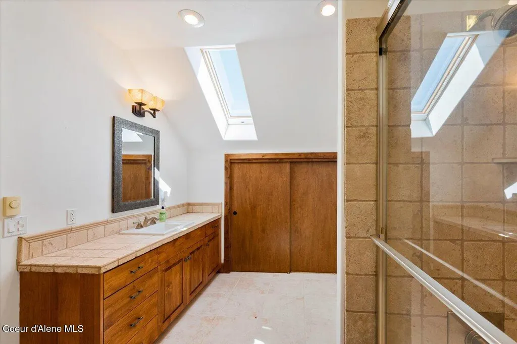 1517 Otts Basin Road Sagle ID 83860