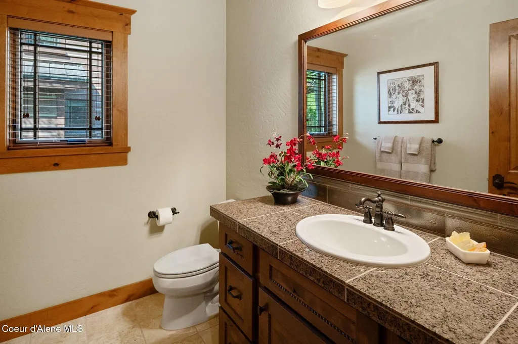 398 N Idaho Club Drive Sandpoint ID 83864