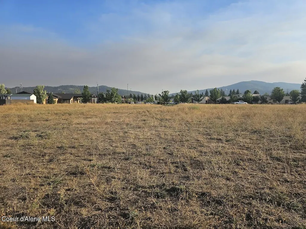 3331 E Jenalan Avenue Post Falls ID 83854