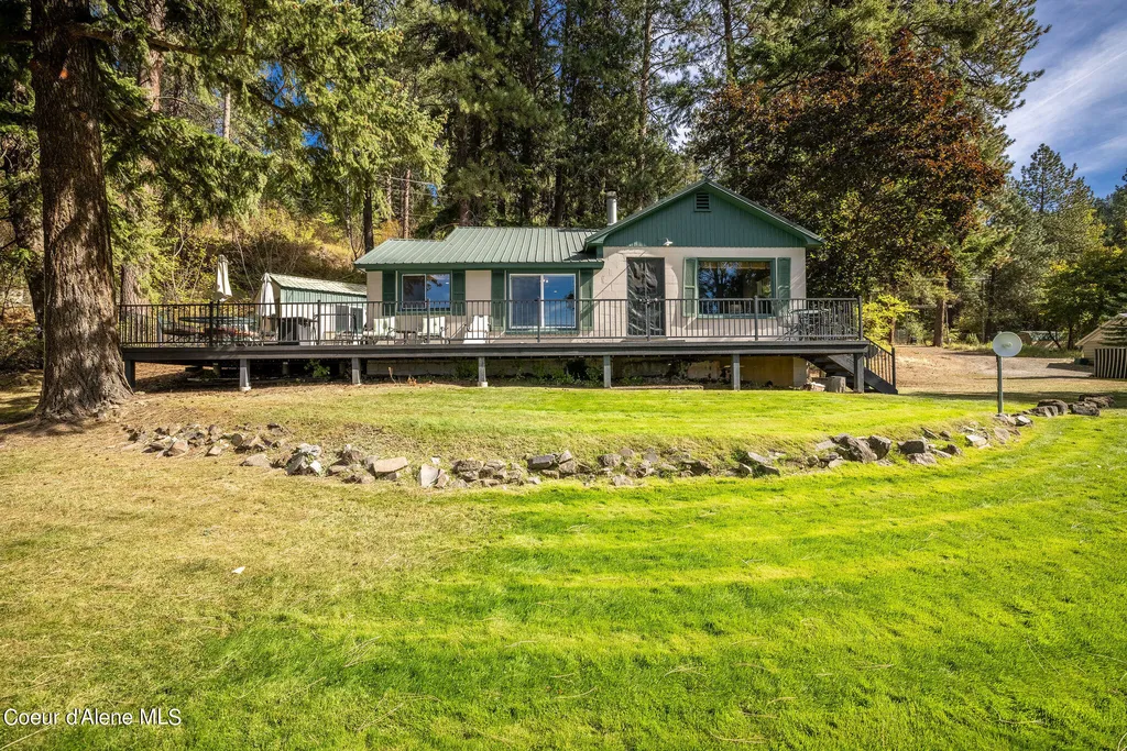 38423 S Highway 97 Harrison ID 83833