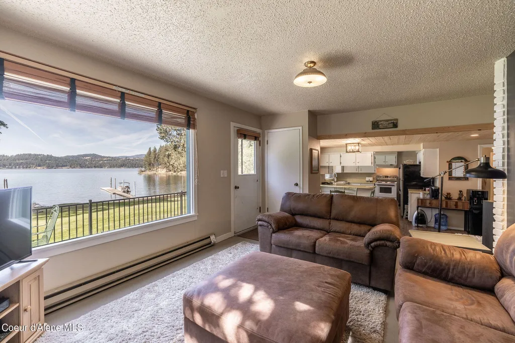 38423 S Highway 97 Harrison ID 83833