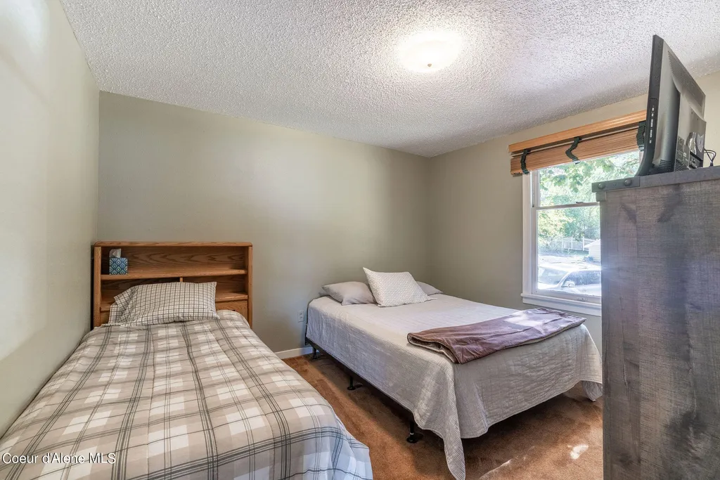 38423 S Highway 97 Harrison ID 83833