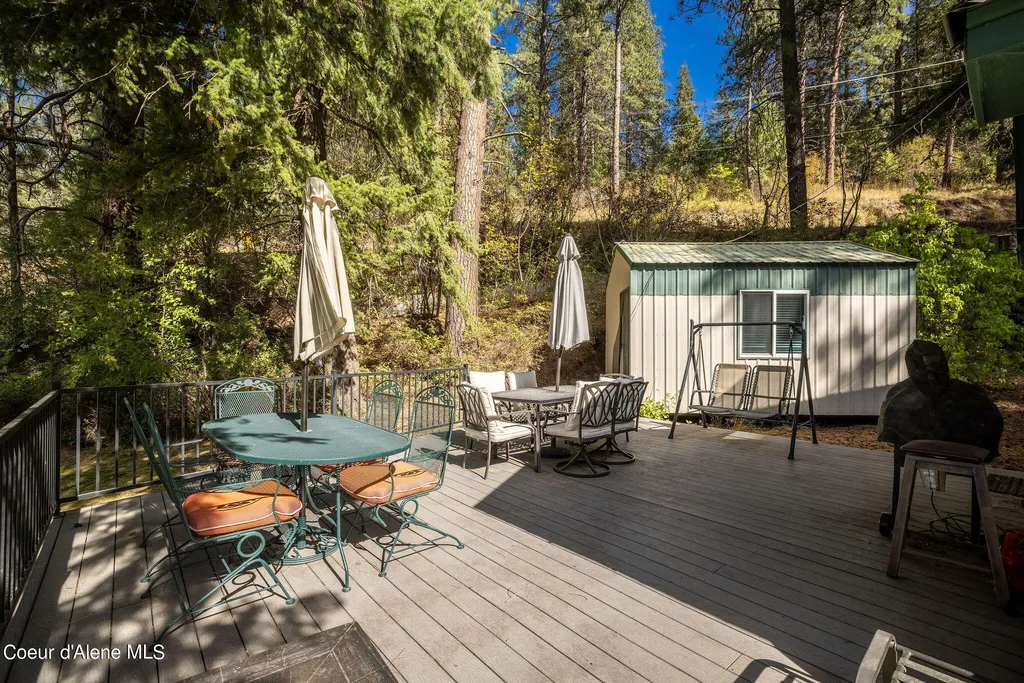 38423 S Highway 97 Harrison ID 83833