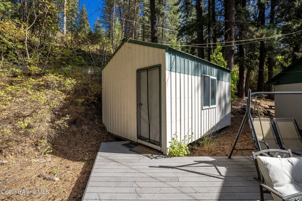 38423 S Highway 97 Harrison ID 83833