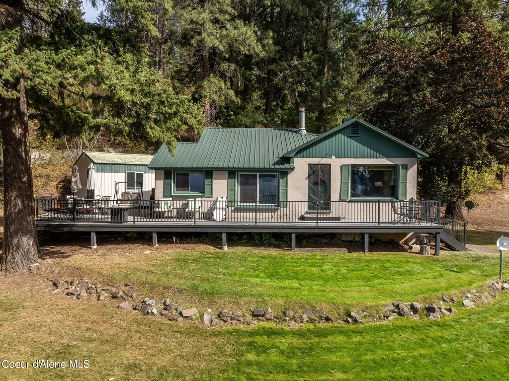 38423 S Highway 97 Harrison ID 83833