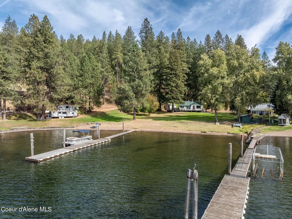 38423 S Highway 97 Harrison ID 83833