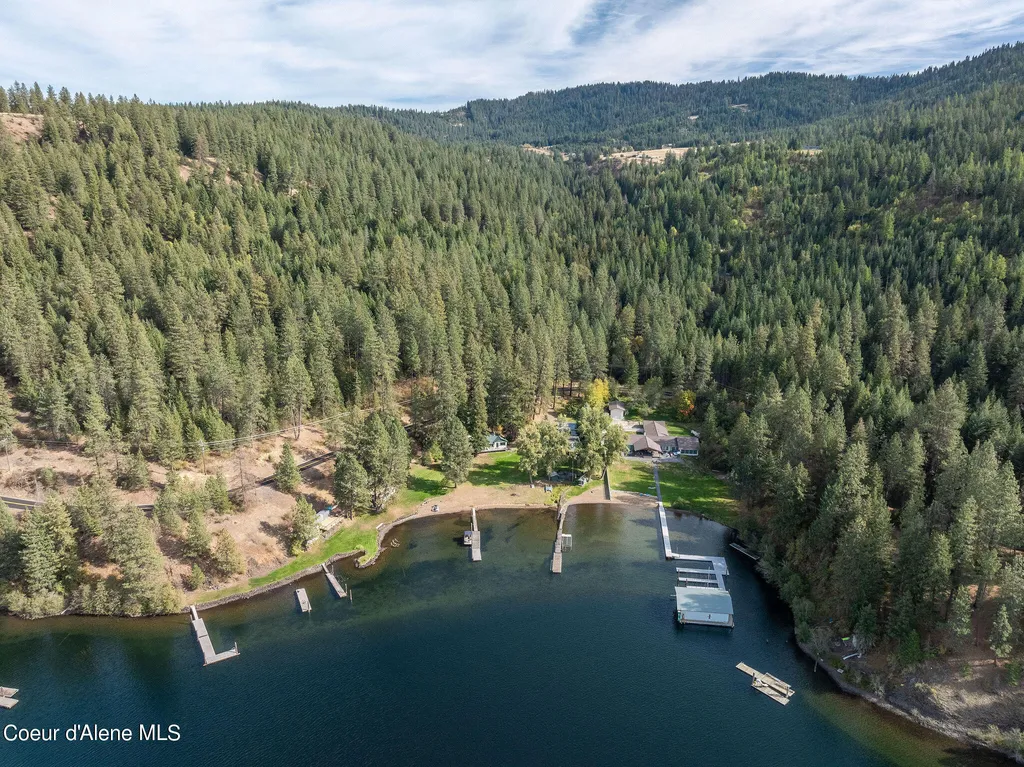 38423 S Highway 97 Harrison ID 83833