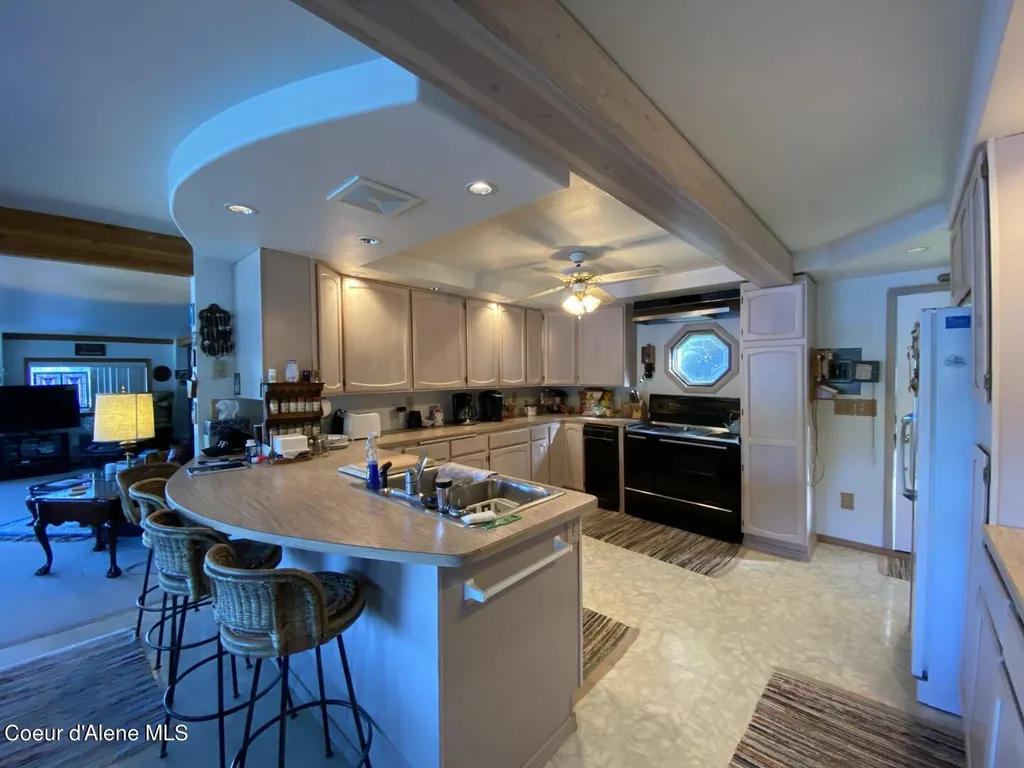 250 E Bottle Bay Road Sagle ID 83860