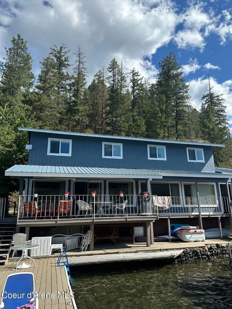 250 E Bottle Bay Road Sagle ID 83860