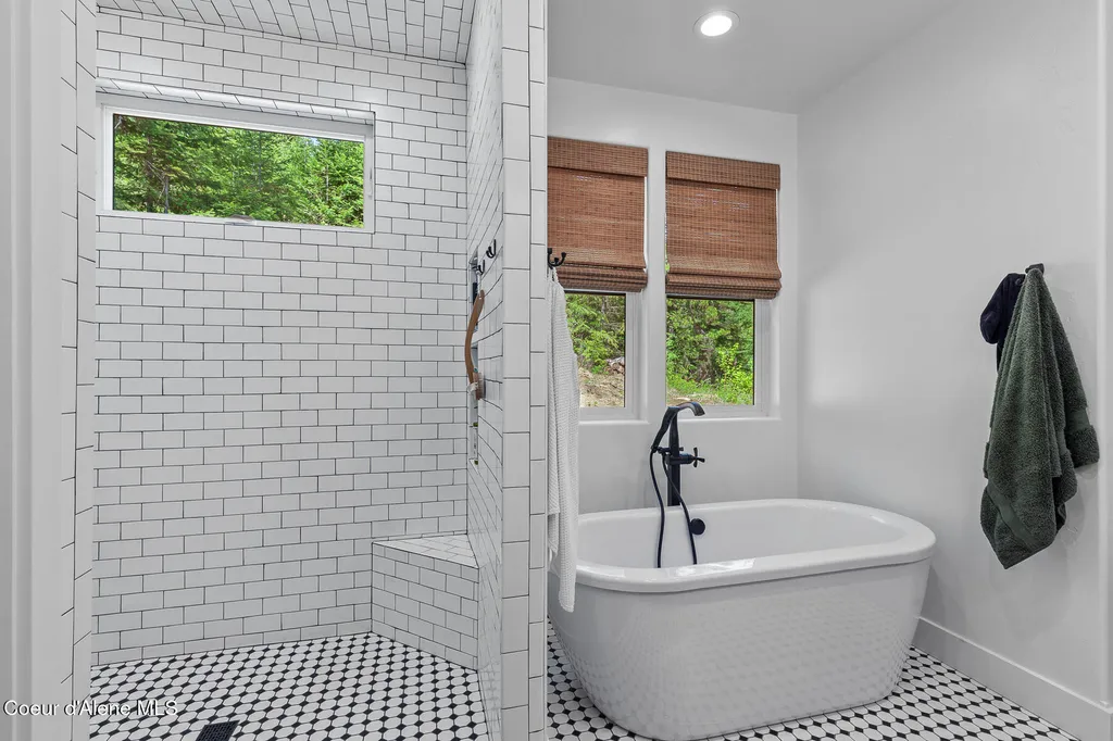 279 Sanctuary Hills Sagle ID 83860