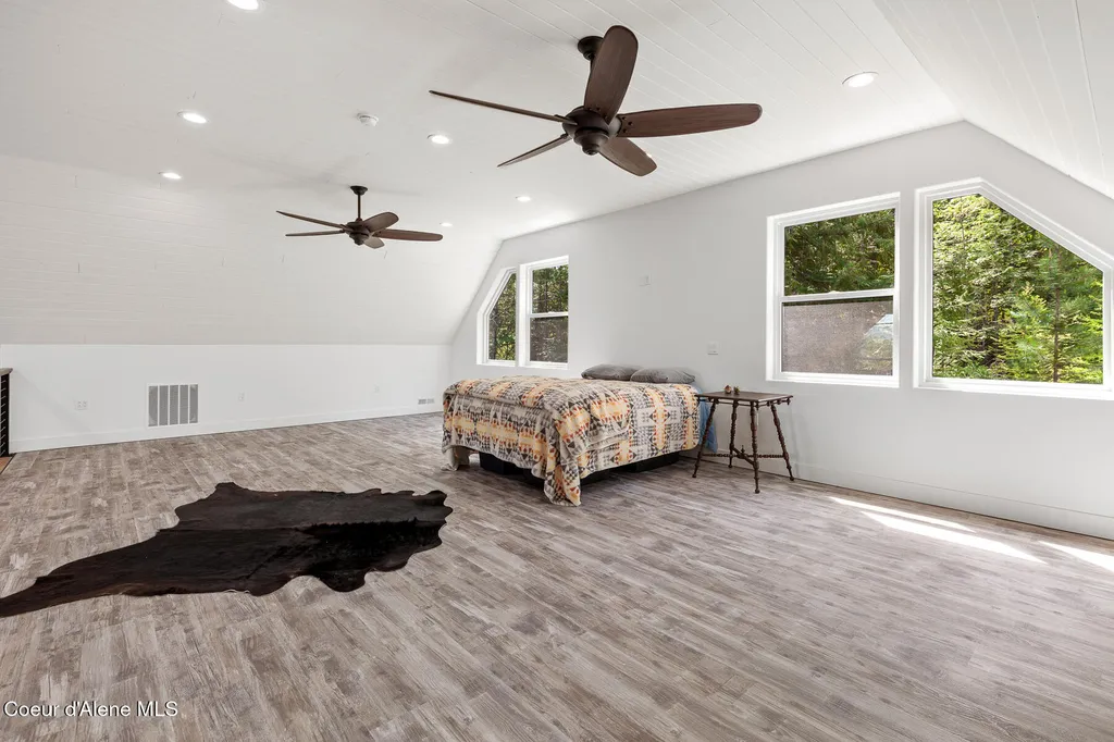 279 Sanctuary Hills Sagle ID 83860