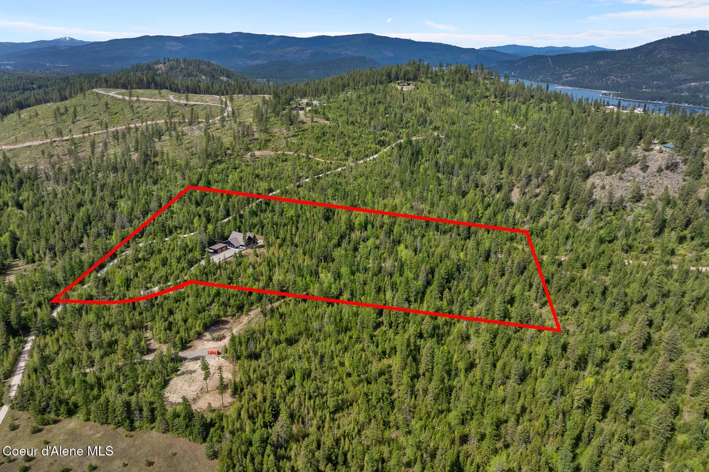279 Sanctuary Hills Sagle ID 83860