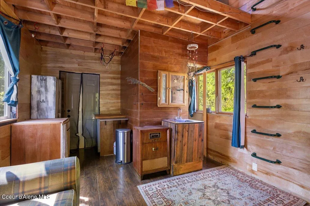 1438 Rolling Thunder Ridge Road Sandpoint ID 83864