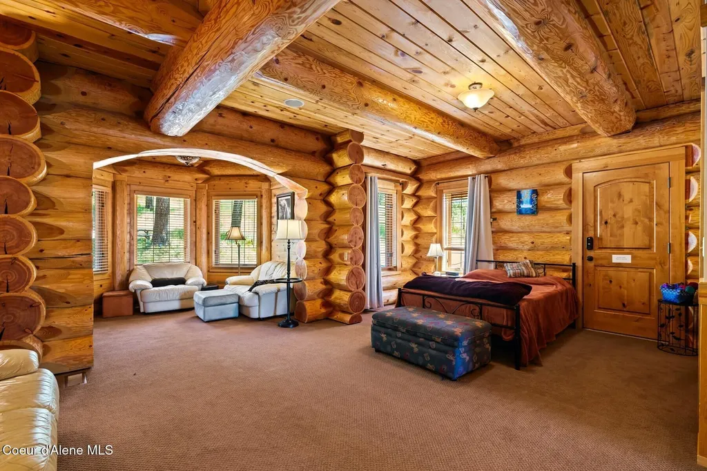 1050 Greenview Lane Moscow ID 83843