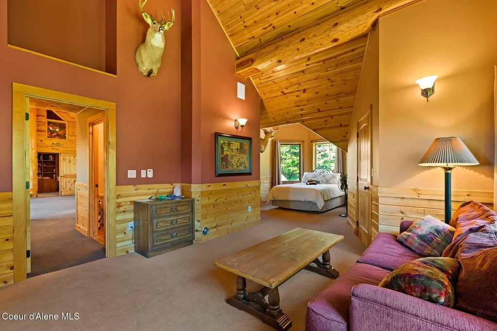 1050 Greenview Lane Moscow ID 83843