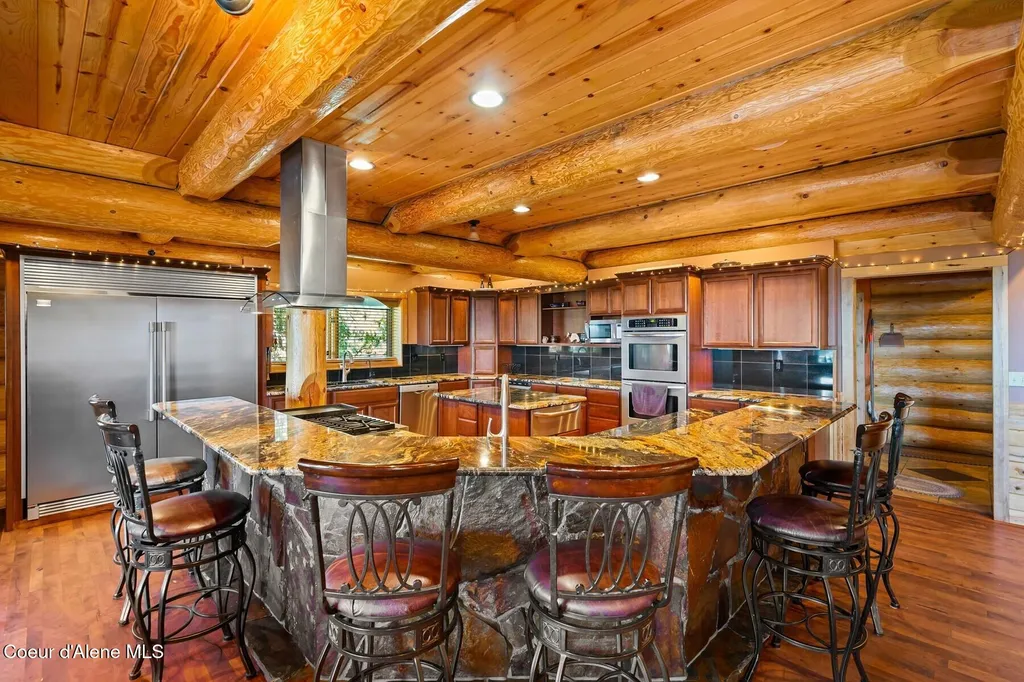 1050 Greenview Lane Moscow ID 83843
