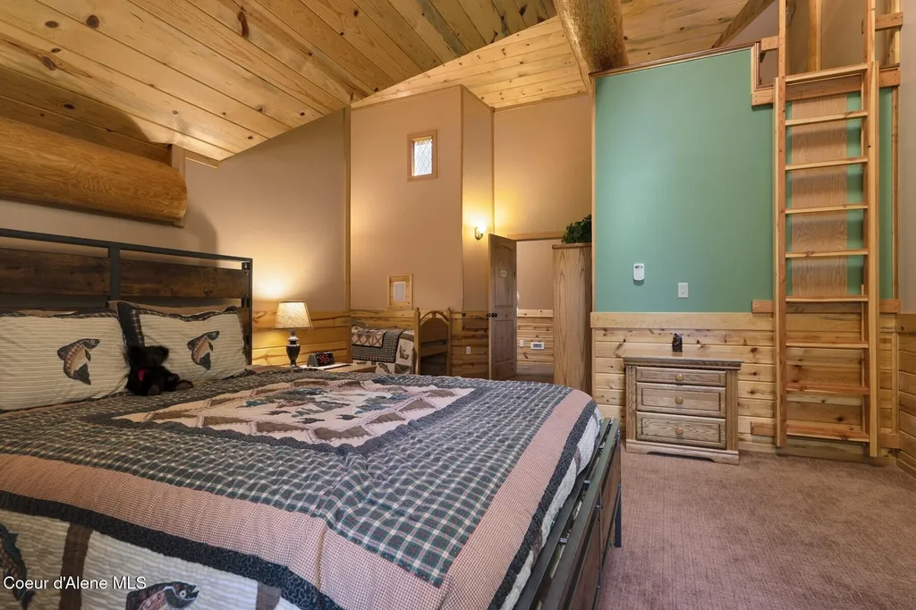 1050 Greenview Lane Moscow ID 83843