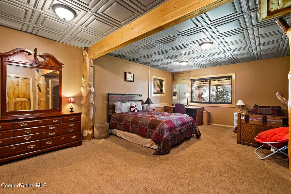1050 Greenview Lane Moscow ID 83843