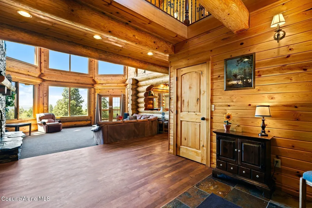 1050 Greenview Lane Moscow ID 83843