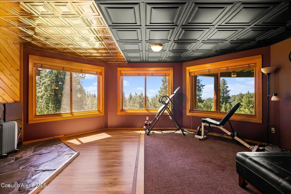 1050 Greenview Lane Moscow ID 83843