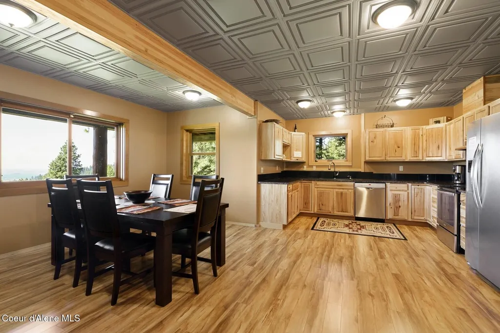 1050 Greenview Lane Moscow ID 83843