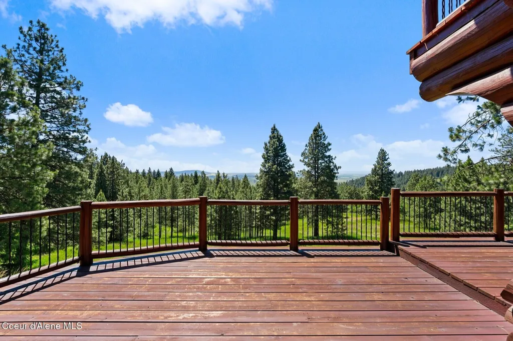 1050 Greenview Lane Moscow ID 83843