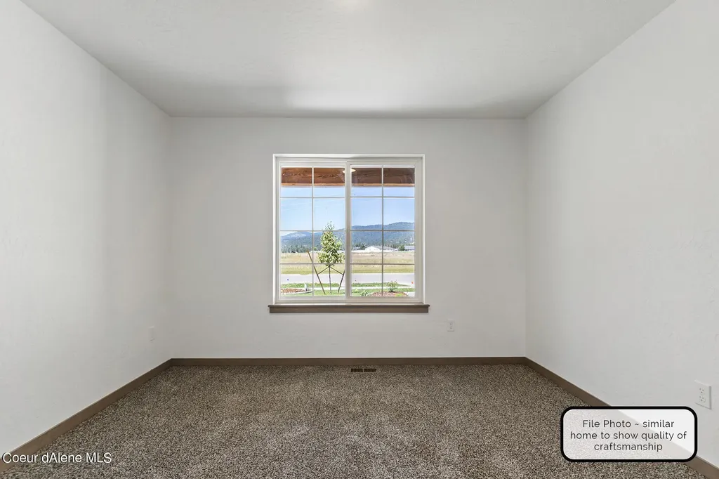 812 E Valley Street S Oldtown ID 83822