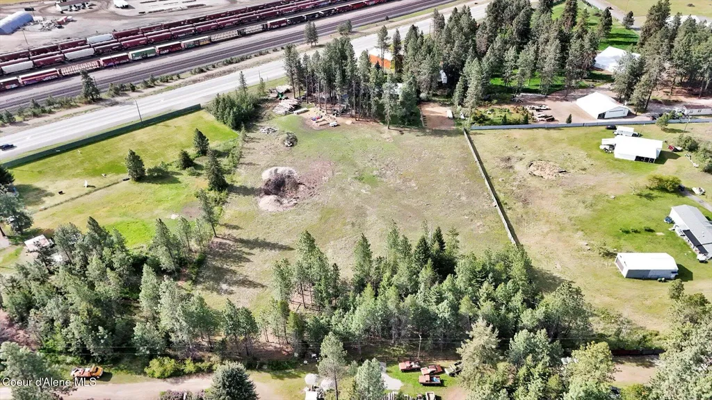 22059 W Highway 53 Rathdrum ID 83858