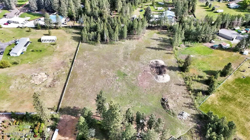 22059 W Highway 53 Rathdrum ID 83858