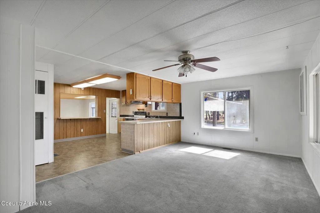 22059 W Highway 53 Rathdrum ID 83858