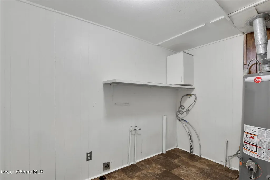 22059 W Highway 53 Rathdrum ID 83858