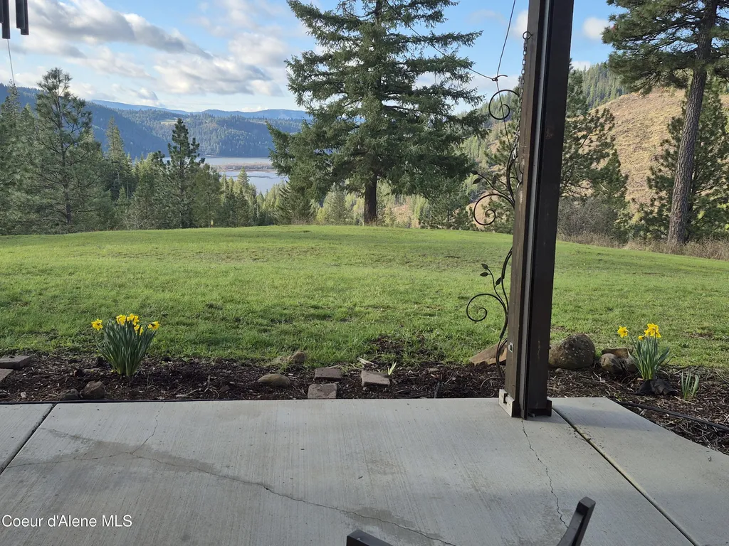 20324 S Asbury Road Harrison ID 83833