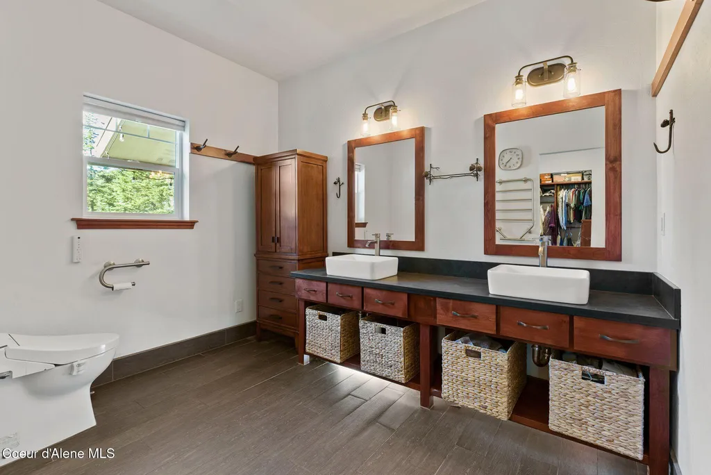 20324 S Asbury Road Harrison ID 83833