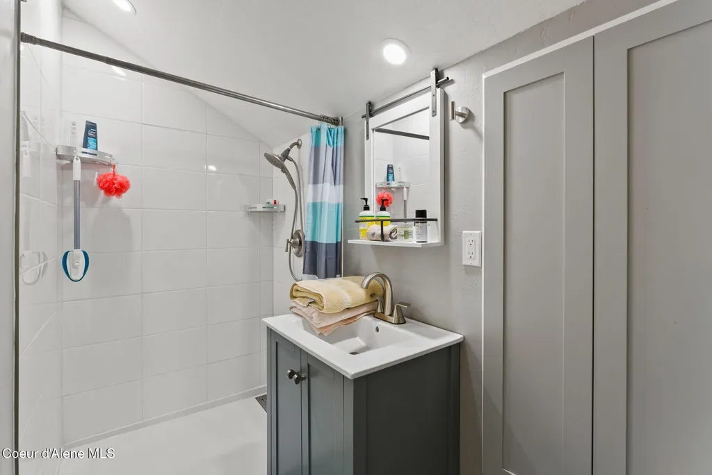 20324 S Asbury Road Harrison ID 83833