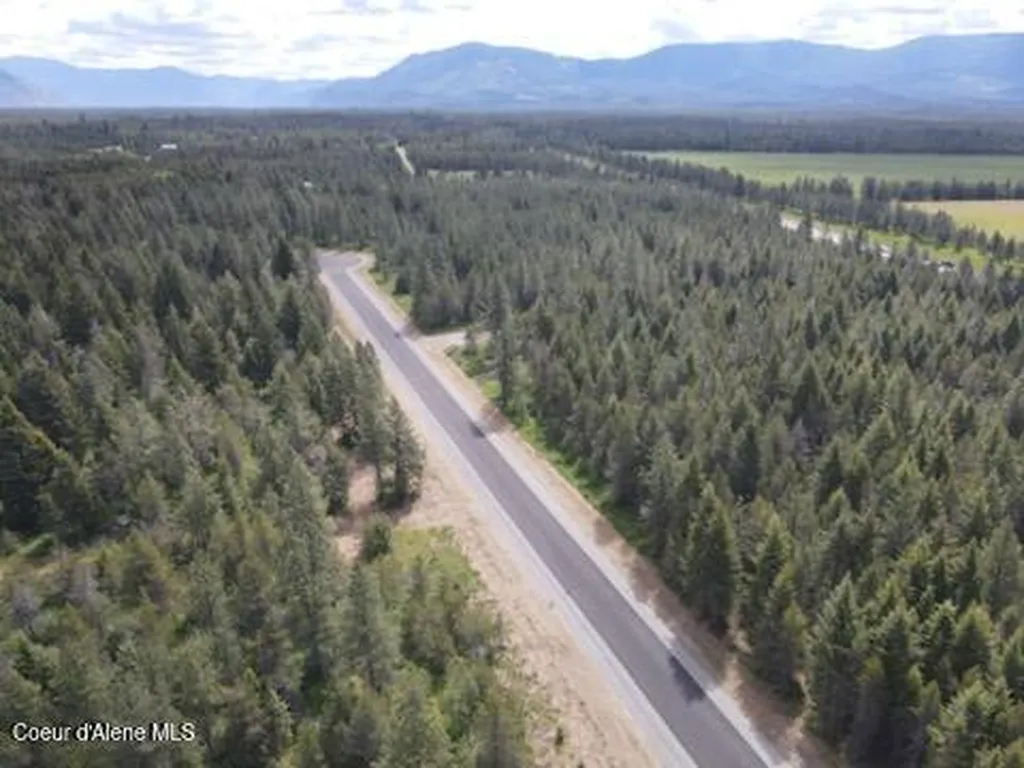 7628 E Autry Lane Athol ID 83801