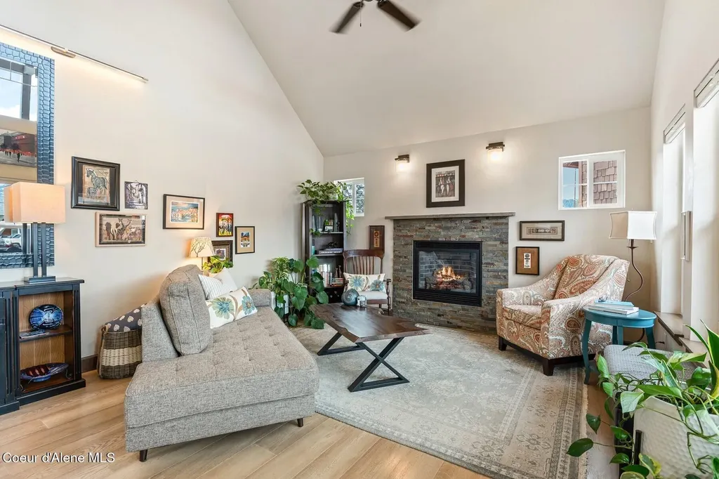 17 Hitchcock Drive Dover ID 83825
