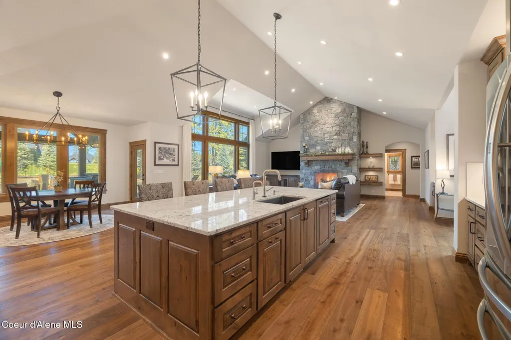 11671 N Spiraea Lane Hayden ID 83835