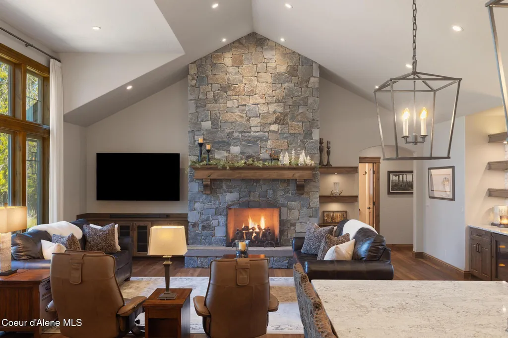 11671 N Spiraea Lane Hayden ID 83835