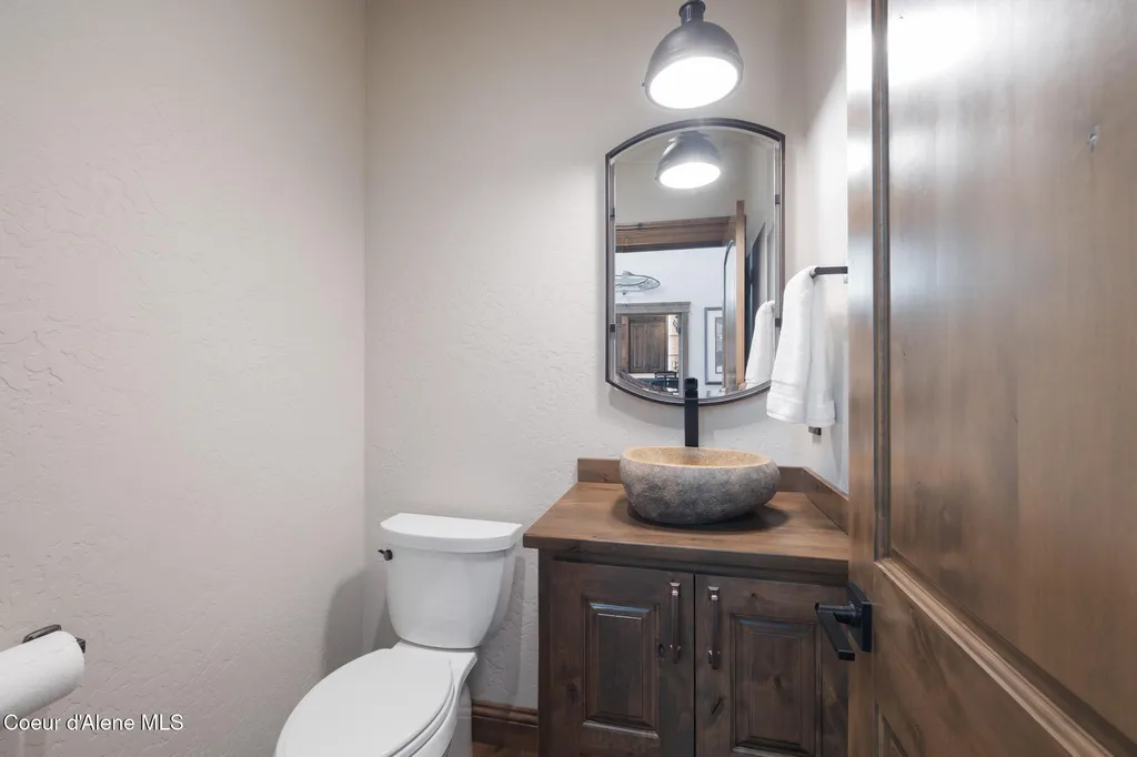 11671 N Spiraea Lane Hayden ID 83835