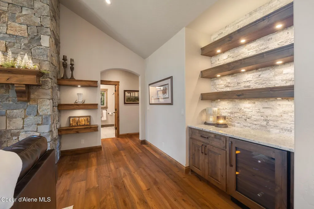 11671 N Spiraea Lane Hayden ID 83835