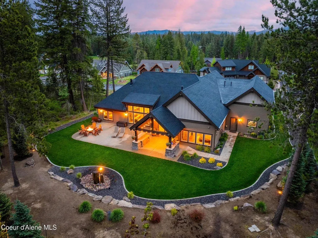 11671 N Spiraea Lane Hayden ID 83835