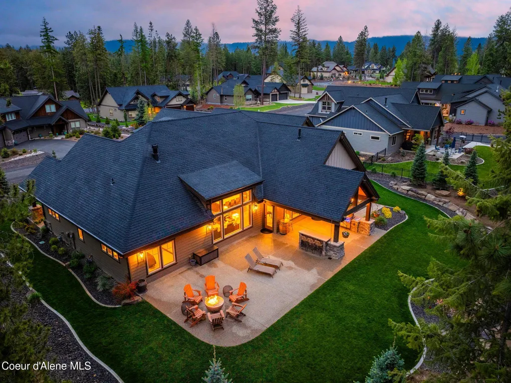 11671 N Spiraea Lane Hayden ID 83835