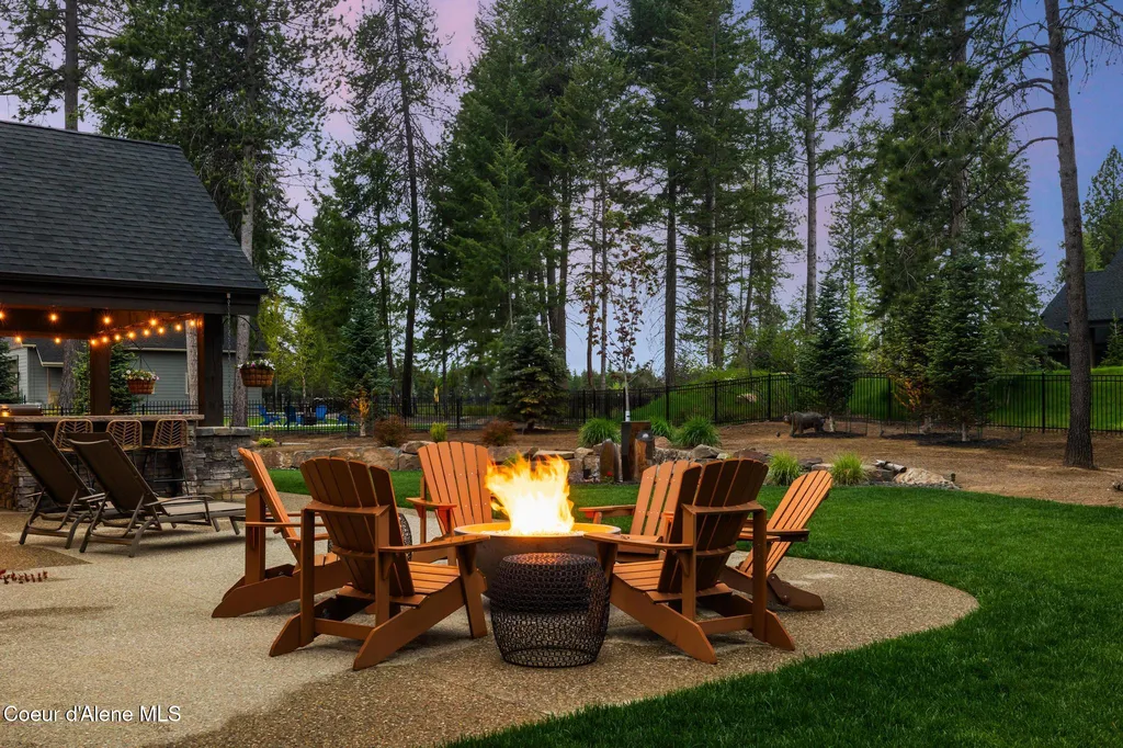 11671 N Spiraea Lane Hayden ID 83835