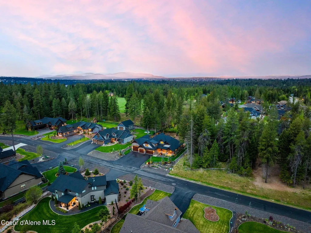 11671 N Spiraea Lane Hayden ID 83835