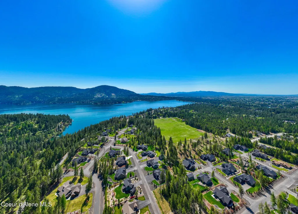 11671 N Spiraea Lane Hayden ID 83835