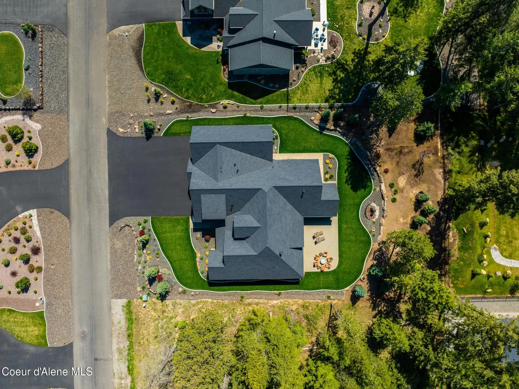 11671 N Spiraea Lane Hayden ID 83835