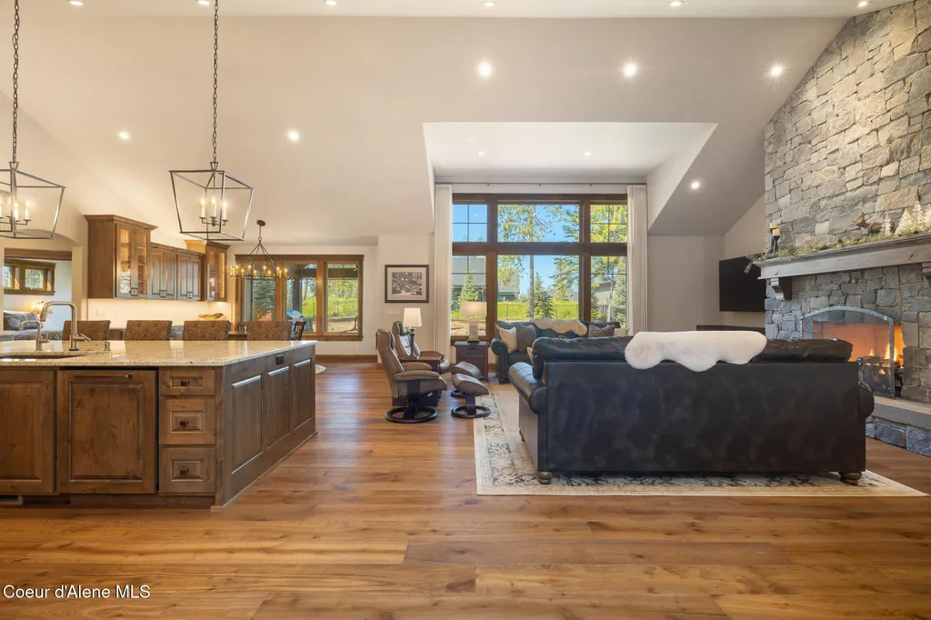 11671 N Spiraea Lane Hayden ID 83835