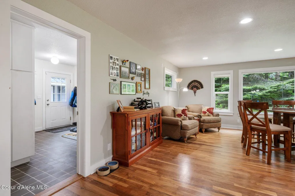 454 Brisboys Road Sagle ID 83860