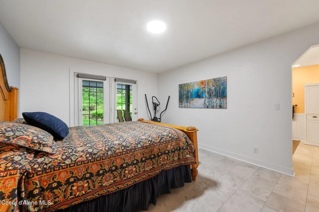 454 Brisboys Road Sagle ID 83860
